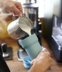 Mepal Isoleerbeker Ellipse 475 Ml – Houdt Je Drankje 6 Uur Warm En 10 Uur Koud – Natural Brushed – Koffiebeker To Go – Lekdicht – Thermosbeker 17 Mepal Isoleerbeker Ellipse 475 Ml – Houdt Je Drankje 6 Uur Warm En 10 Uur Koud – Natural Brushed – Koffiebeker To Go – Lekdicht – Thermosbeker -Keuken Benodigdheden Winkel 1027x1200 5