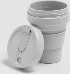 STOJO - Opvouwbare Beker - To Go - Grijs - 237ml - Herbruikbaar 17 STOJO - Opvouwbare Beker - To Go - Grijs - 237ml - Herbruikbaar -Keuken Benodigdheden Winkel 1132x1200 6