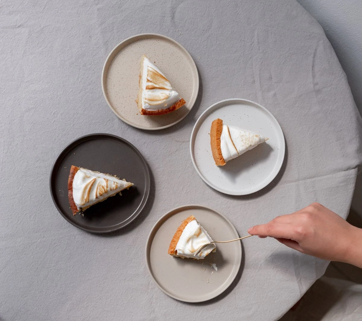 Leeff Gebaksbordjes Set Van 4 - Servies - Keramiek - Ø 15,5 Centimeter 5 Leeff Gebaksbordjes Set Van 4 - Servies - Keramiek - Ø 15,5 Centimeter - Afbeelding 3