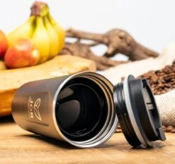 JOR Products® Thermobeker - Koffiezetapparaat - Koffiebonen - Thee - Koffiemachine - Thermoskan - Espressomachine - Reizen - Camping - Koffiefilterhouder -Keuken Benodigdheden Winkel 1200x1125 10