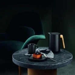 Nordic Kitchen Thermoskan - 1 Liter - Zwart - Eva Solo -Keuken Benodigdheden Winkel 1200x1200 1821