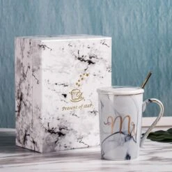 Merkloos Set Van 2 Mokken - Mok Set - Couple Mok - Koffiemok - Koffiebeker - Beker - Mokken En Bekers - Beker Met Lepel En Deksel - 400 Ml - Keramiek - Mr./Mrs. - Blauw/roze 15 Merkloos Set Van 2 Mokken - Mok Set - Couple Mok - Koffiemok - Koffiebeker - Beker - Mokken En Bekers - Beker Met Lepel En Deksel - 400 Ml - Keramiek - Mr./Mrs. - Blauw/roze -Keuken Benodigdheden Winkel 1200x1200 2432