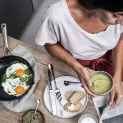 KitchenAid Hard Geanodiseerd Aluminium Wok ø30cm - Zwart - Inductie - Anti-aanbak 16 KitchenAid Hard Geanodiseerd Aluminium Wok ø30cm - Zwart - Inductie - Anti-aanbak -Keuken Benodigdheden Winkel 1200x1200 725