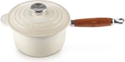 Le Creuset Steelpan - Met Deksel - Tradition - Meringue - ø 18 Cm / 1.8 Liter -Keuken Benodigdheden Winkel 1200x594 2