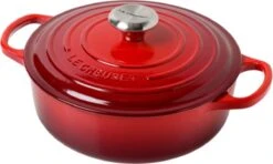 Le Creuset - Gietijzeren - Lage Braadpan - 24cm - Kersenrood 37 Le Creuset - Gietijzeren - Lage Braadpan - 24cm - Kersenrood -Keuken Benodigdheden Winkel 1200x719 2