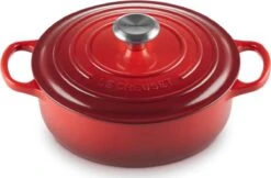 Le Creuset - Gietijzeren - Lage Braadpan - 24cm - Kersenrood 34 Le Creuset - Gietijzeren - Lage Braadpan - 24cm - Kersenrood -Keuken Benodigdheden Winkel 1200x785 2
