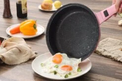 Royalty Line Inductie Pannenset - Luxe 14-delige Pannenset Marmeren Coating - Pannen Met Afneembare Handvaten - Oven-Ready - PFAS-Vrij - Voor Alle Warmtebronnen - Afneembare Koudgrepen - Antiaanbaklaag - Koekenpan Met Glazen Deksels - Roze 23 Royalty Line Inductie Pannenset - Luxe 14-delige Pannenset Marmeren Coating - Pannen Met Afneembare Handvaten - Oven-Ready - PFAS-Vrij - Voor Alle Warmtebronnen - Afneembare Koudgrepen - Antiaanbaklaag - Koekenpan Met Glazen Deksels - Roze -Keuken Benodigdheden Winkel 1200x799 101