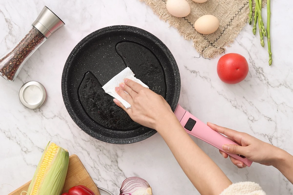 Royalty Line Inductie Pannenset - Luxe 14-delige Pannenset Marmeren Coating - Pannen Met Afneembare Handvaten - Oven-Ready - PFAS-Vrij - Voor Alle Warmtebronnen - Afneembare Koudgrepen - Antiaanbaklaag - Koekenpan Met Glazen Deksels - Roze 14 Royalty Line Inductie Pannenset - Luxe 14-delige Pannenset Marmeren Coating - Pannen Met Afneembare Handvaten - Oven-Ready - PFAS-Vrij - Voor Alle Warmtebronnen - Afneembare Koudgrepen - Antiaanbaklaag - Koekenpan Met Glazen Deksels - Roze - Afbeelding 12