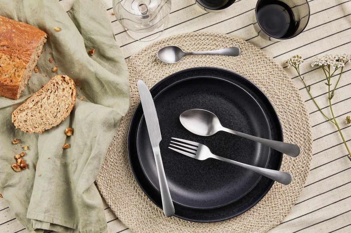 Magani - Zilveren Bestekset - Roestvrij Staal - 24-delig - Voor Zes Personen - PVD Coating 8 Magani - Zilveren Bestekset - Roestvrij Staal - 24-delig - Voor Zes Personen - PVD Coating - Afbeelding 6