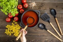 Smile 10-Delige Pannenset - Anti Aanbaklaag - Vaatwasser Bestendig - Zwart - MGK-17 21 Smile 10-Delige Pannenset - Anti Aanbaklaag - Vaatwasser Bestendig - Zwart - MGK-17 -Keuken Benodigdheden Winkel 1200x800 140