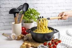 Smile 10-Delige Pannenset - Anti Aanbaklaag - Vaatwasser Bestendig - Zwart - MGK-17 24 Smile 10-Delige Pannenset - Anti Aanbaklaag - Vaatwasser Bestendig - Zwart - MGK-17 -Keuken Benodigdheden Winkel 1200x800 141