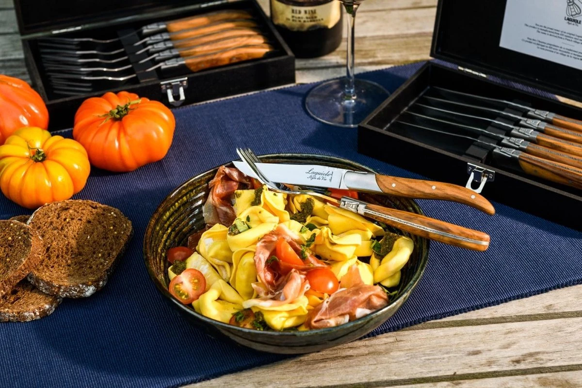 Laguiole Style De Vie Vorken Luxury Line - 6-delig - Olijfhout 5 Laguiole Style De Vie Vorken Luxury Line - 6-delig - Olijfhout - Afbeelding 3