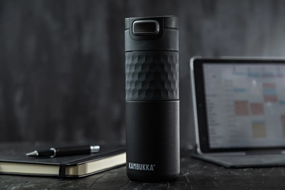 Kambukka Etna Grip Thermosbeker 500 Ml - Makkelijk Reinigen - Lekvrije Koffiebeker - Zwart 18 Kambukka Etna Grip Thermosbeker 500 Ml - Makkelijk Reinigen - Lekvrije Koffiebeker - Zwart - Afbeelding 16