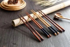 Merkloos Handgemaakte Japanse Eetstokjes - Chestnut -Keuken Benodigdheden Winkel 1200x808 1