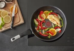 Tefal Unlimited Koekenpan - Ø 28 Cm -Keuken Benodigdheden Winkel 1200x827 3