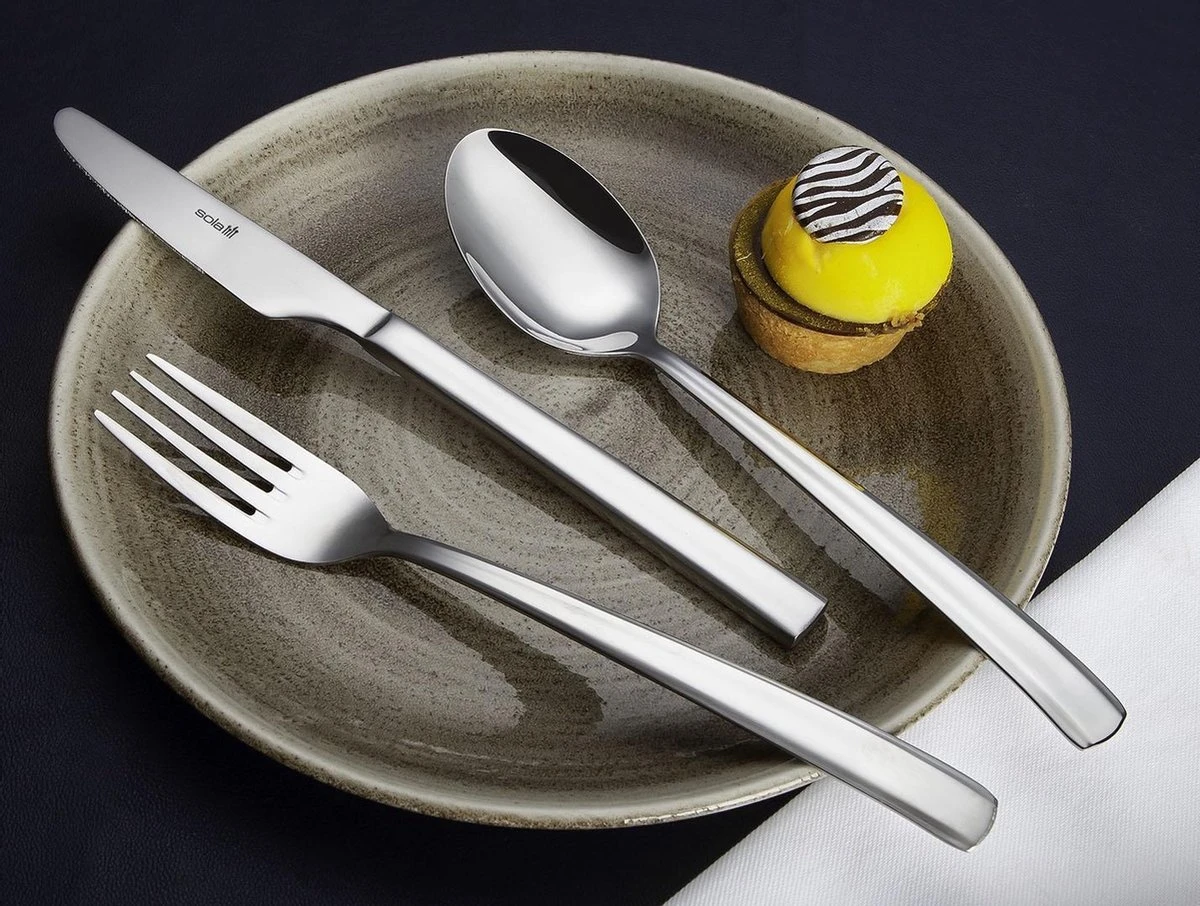 Sola Bestekset Amstel - Economy - 8 Persoons - 70 Delig - Zilver Chroomstaal 18/0 - RVS 4 Sola Bestekset Amstel - Economy - 8 Persoons - 70 Delig - Zilver Chroomstaal 18/0 - RVS - Afbeelding 2