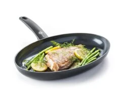 GreenPan Cambridge Vispan 32cm - Zwart - Inductie - PFAS-vrij 14 GreenPan Cambridge Vispan 32cm - Zwart - Inductie - PFAS-vrij -Keuken Benodigdheden Winkel 1200x926 16