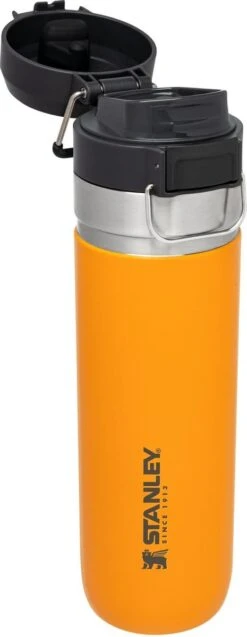 Stanley The Quick Flip Water Bottle 0,70L - Thermosfles - Saffron 15 Stanley The Quick Flip Water Bottle 0,70L - Thermosfles - Saffron -Keuken Benodigdheden Winkel 465x1200 1