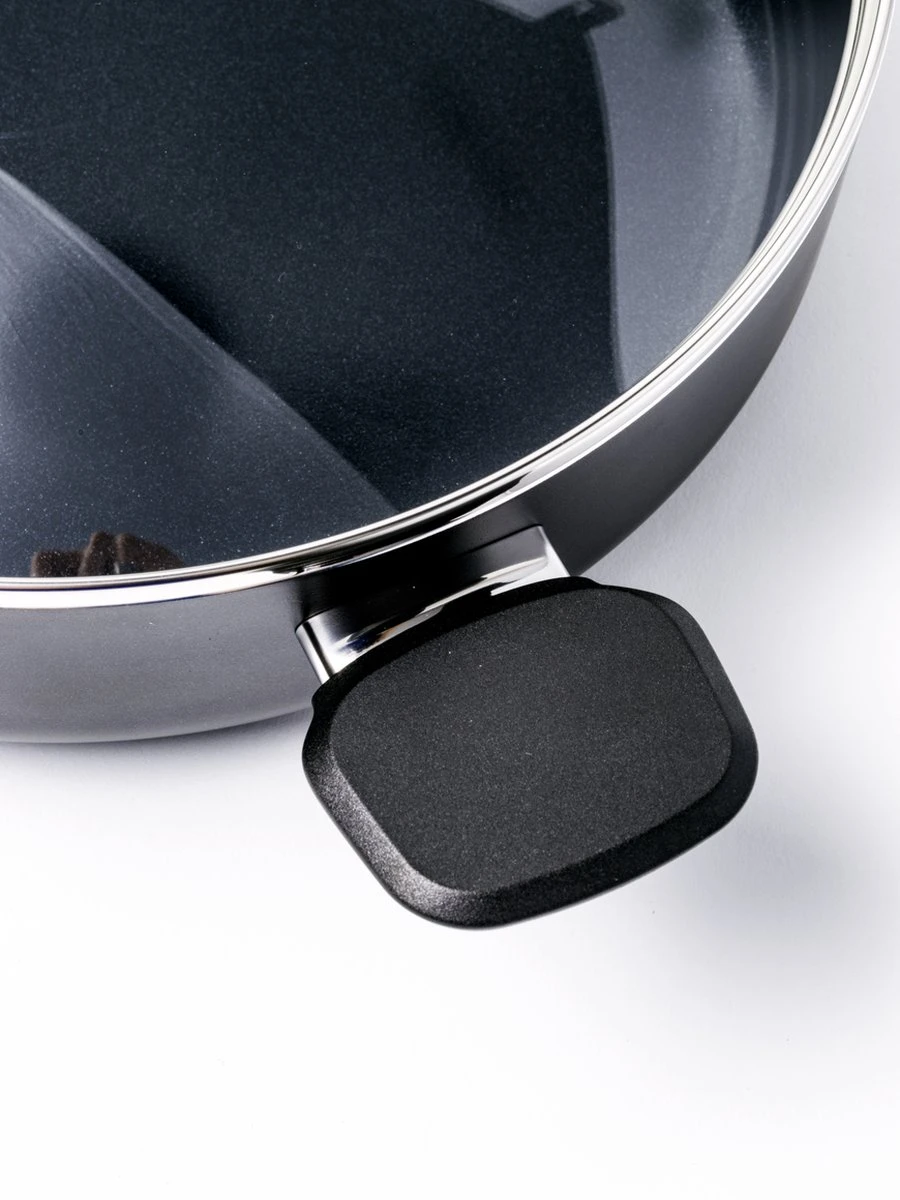 GreenPan Memphis Hapjespan 28cm - Zwart - Inductie - PFAS-vrij 9 GreenPan Memphis Hapjespan 28cm - Zwart - Inductie - PFAS-vrij - Afbeelding 7